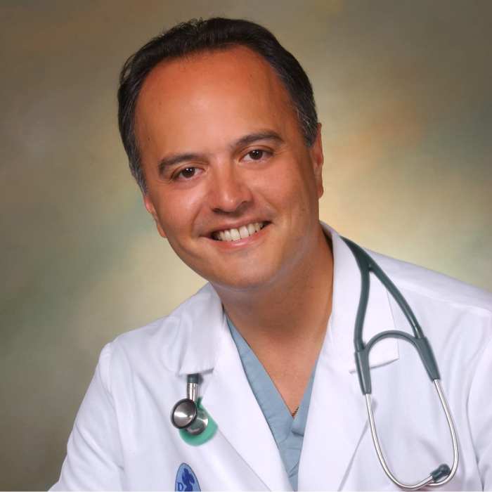 Necesito al doctor ramírez un médico que